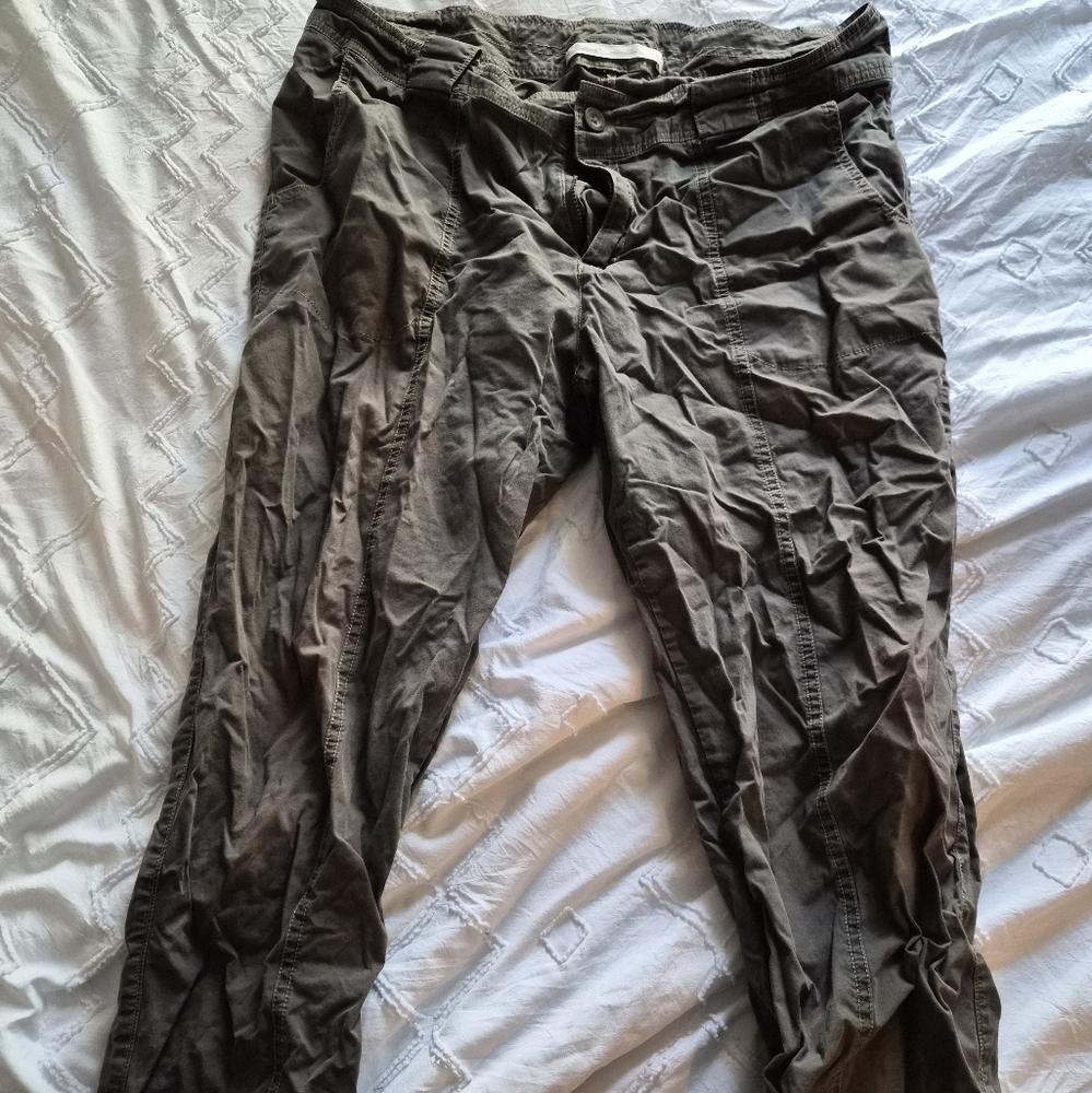 Woolrich Women's Khaki Chinos